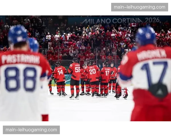 美国女子冰球加时绝杀加拿大 卫冕冠军战力韧性经受考验